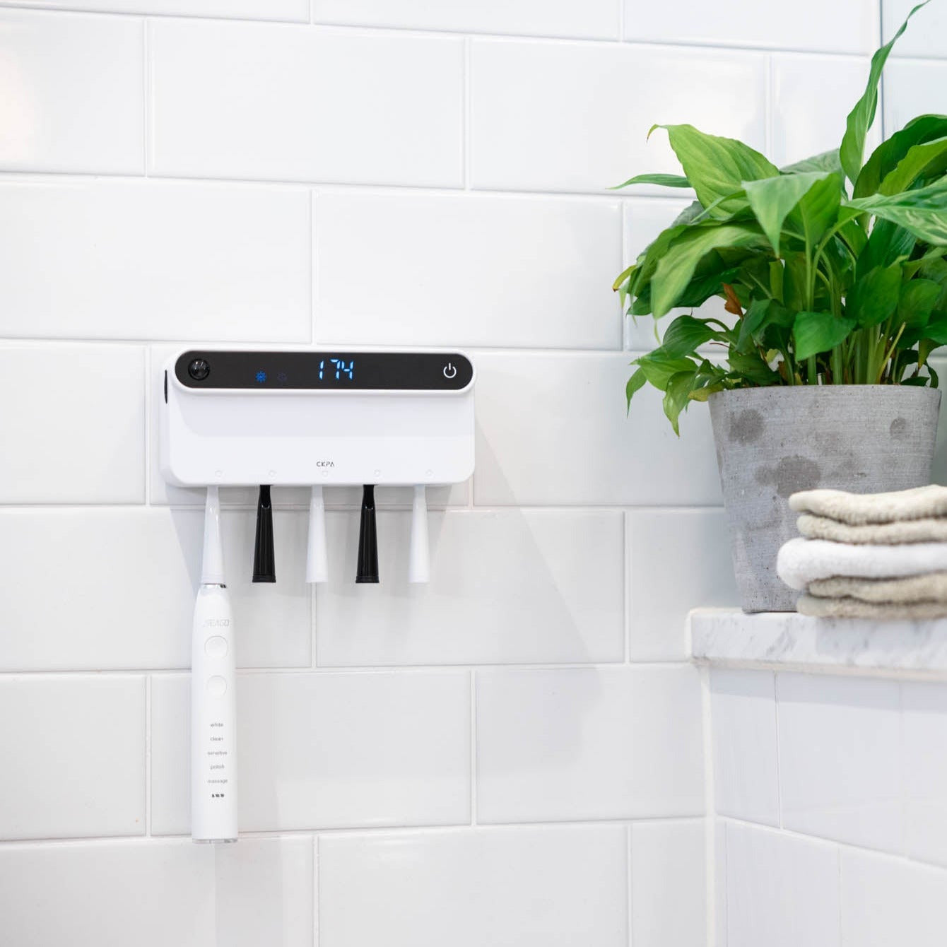 UV-steriliserende tannbørsteholder